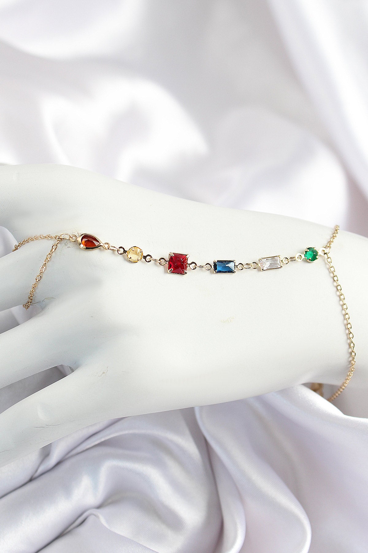 Pirinç Renkli Zirkon Taşlı Y Model Gold Renk Kadın Şahmeran