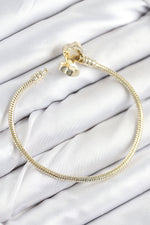 Pirinç Charm Zirkon Taşlı Yonca Model Gold Renk Kadın Bileklik