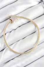 Pirinç Charm Zirkon Taşlı Yıldız Model Gold Renk Kadın Bileklik