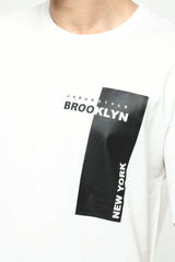 Brooklyn Beyaz Erkek Bisiklet Yaka Oversize Kısa Kollu Baskılı T-Shirt