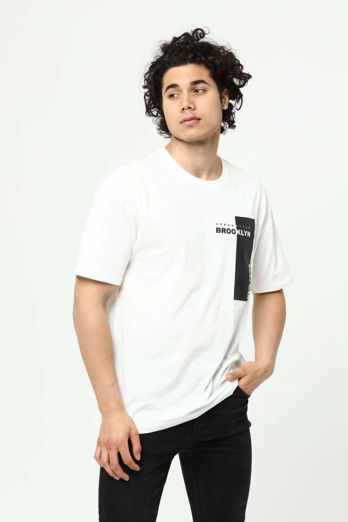 Brooklyn Beyaz Erkek Bisiklet Yaka Oversize Kısa Kollu Baskılı T-Shirt