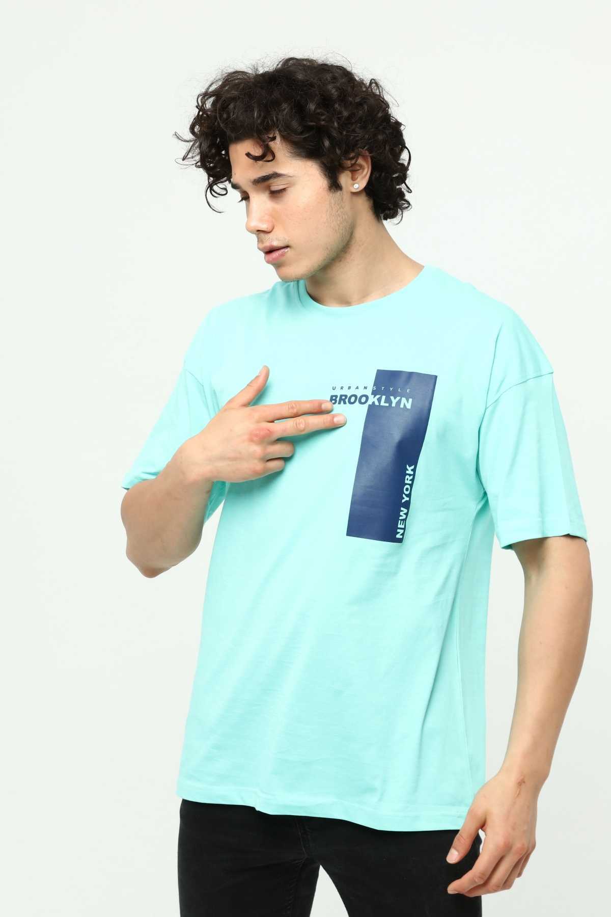 Brooklyn Su Yeşili Erkek Bisiklet Yaka Oversize Kısa Kollu Baskılı T-Shirt
