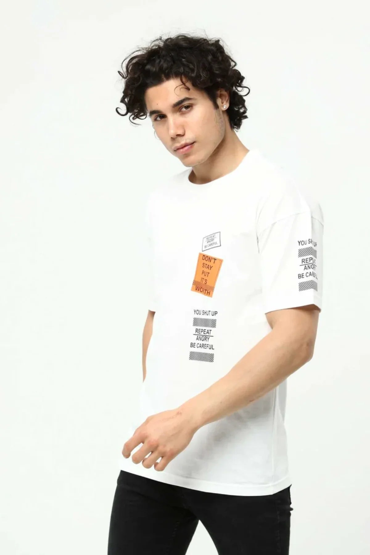 Beyaz Ön ve Kol Baskılı Erkek Oversize Kısa Kollu T-Shirt