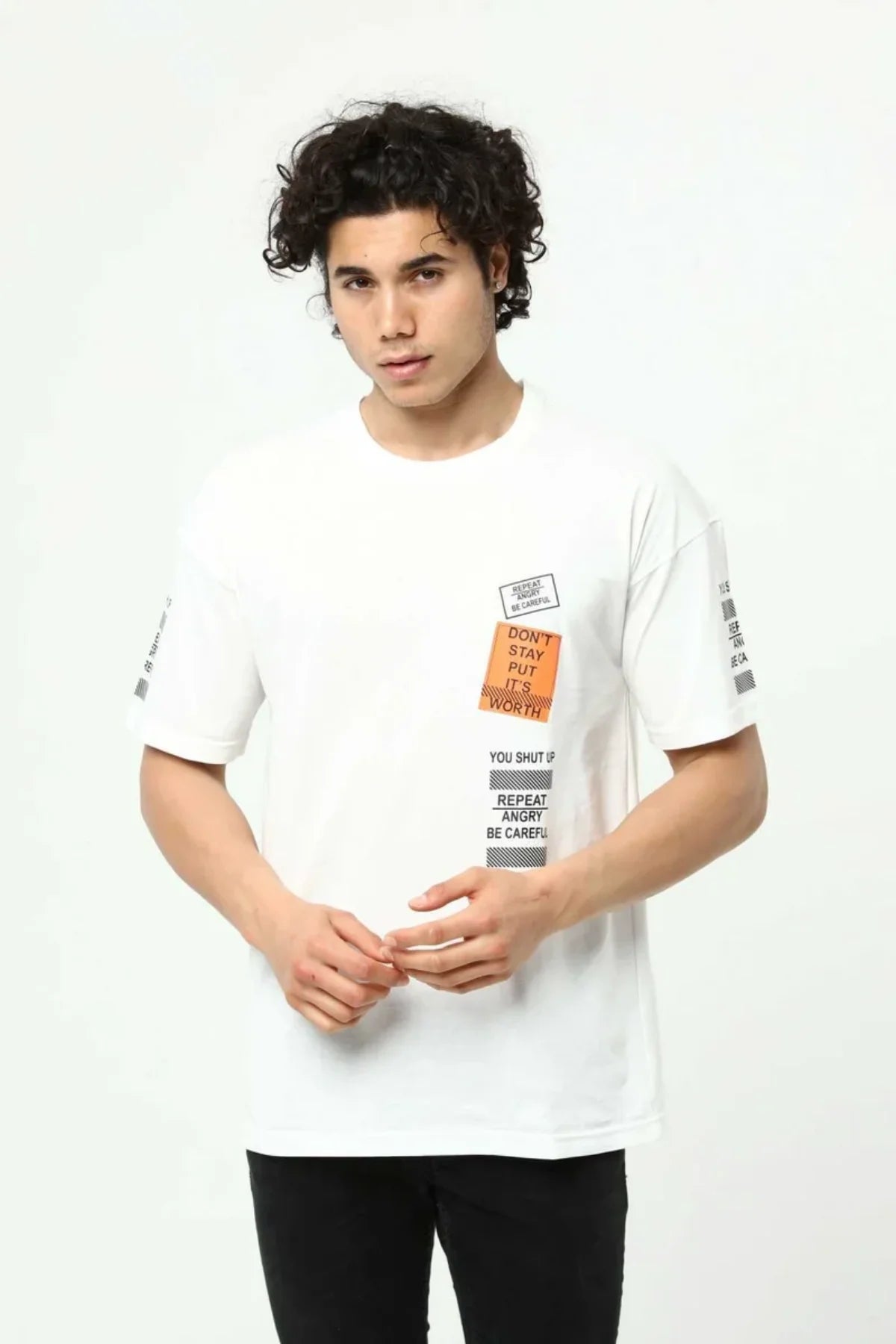 Beyaz Ön ve Kol Baskılı Erkek Oversize Kısa Kollu T-Shirt