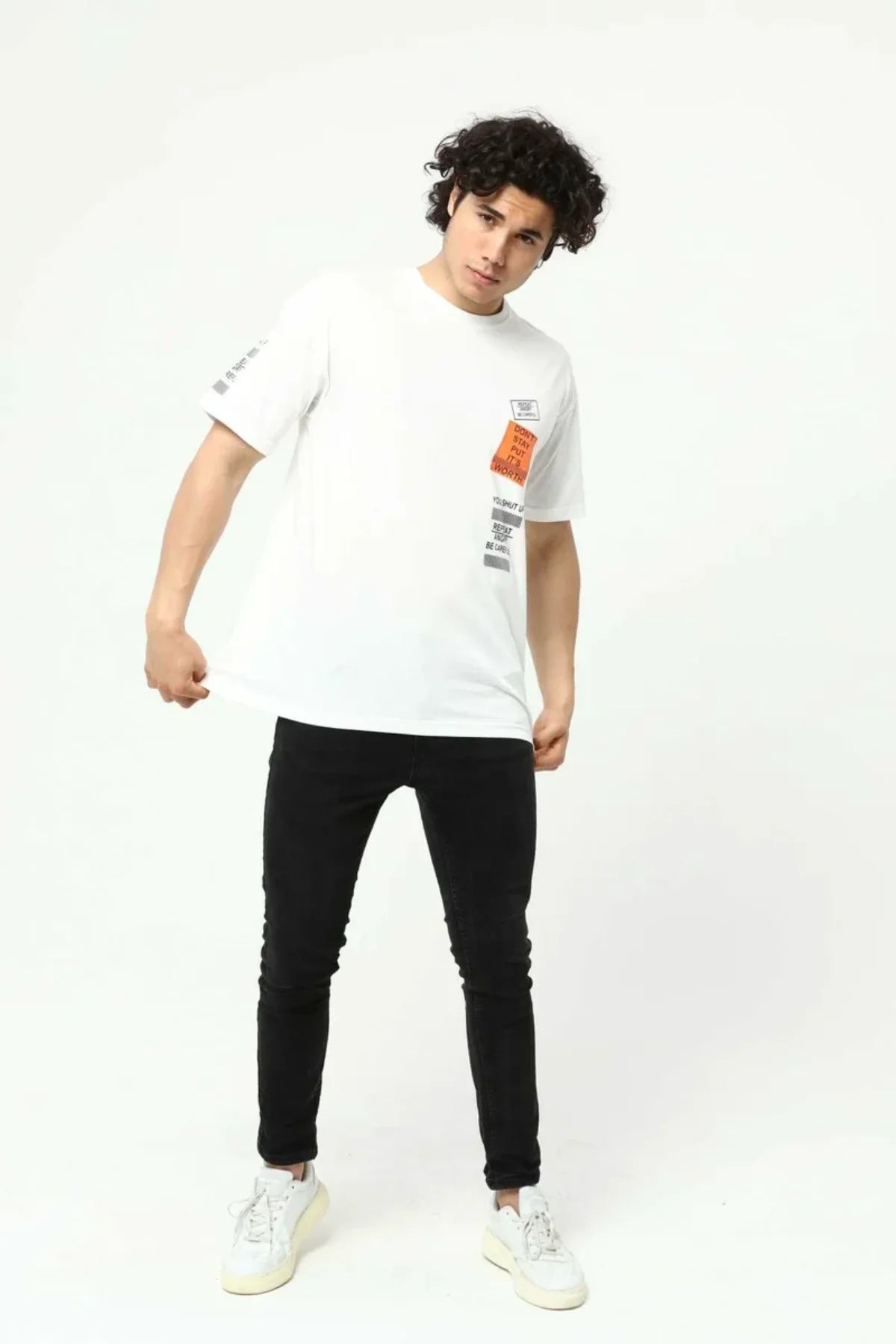 Beyaz Ön ve Kol Baskılı Erkek Oversize Kısa Kollu T-Shirt