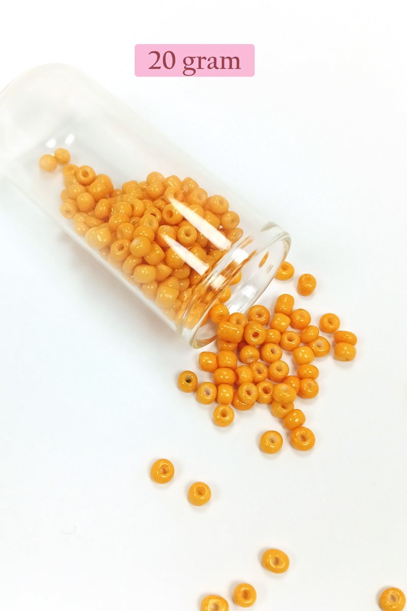 Dökme Cam Kum Boncuk Büyük Boy (6/0) 4 mm - 4 Renk - Toplam 80 Gram - BNC413