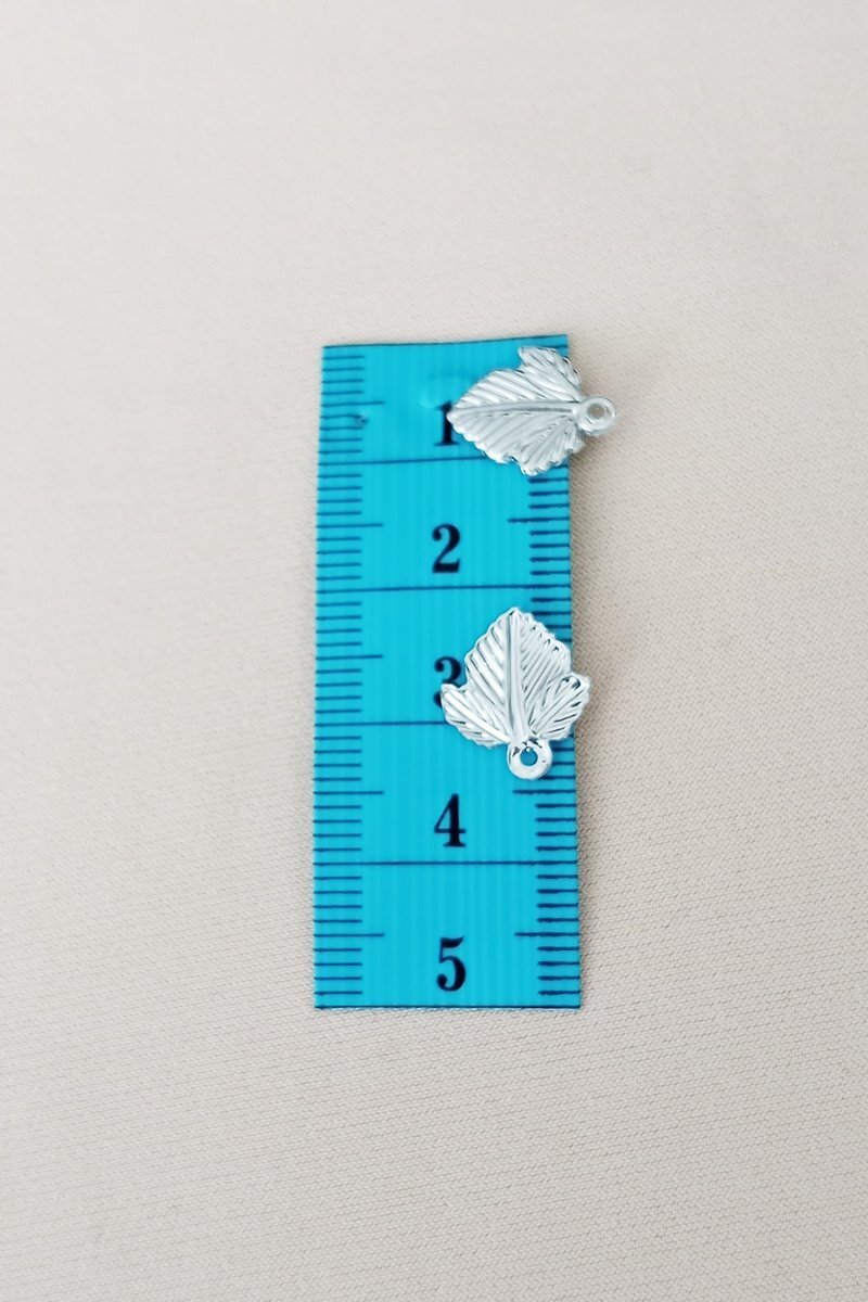 Oya Abiye Bileklik Kolye Pleksi Metalik Plastik Pul Gümüş Renk 8 gram 130 adet - BNC507