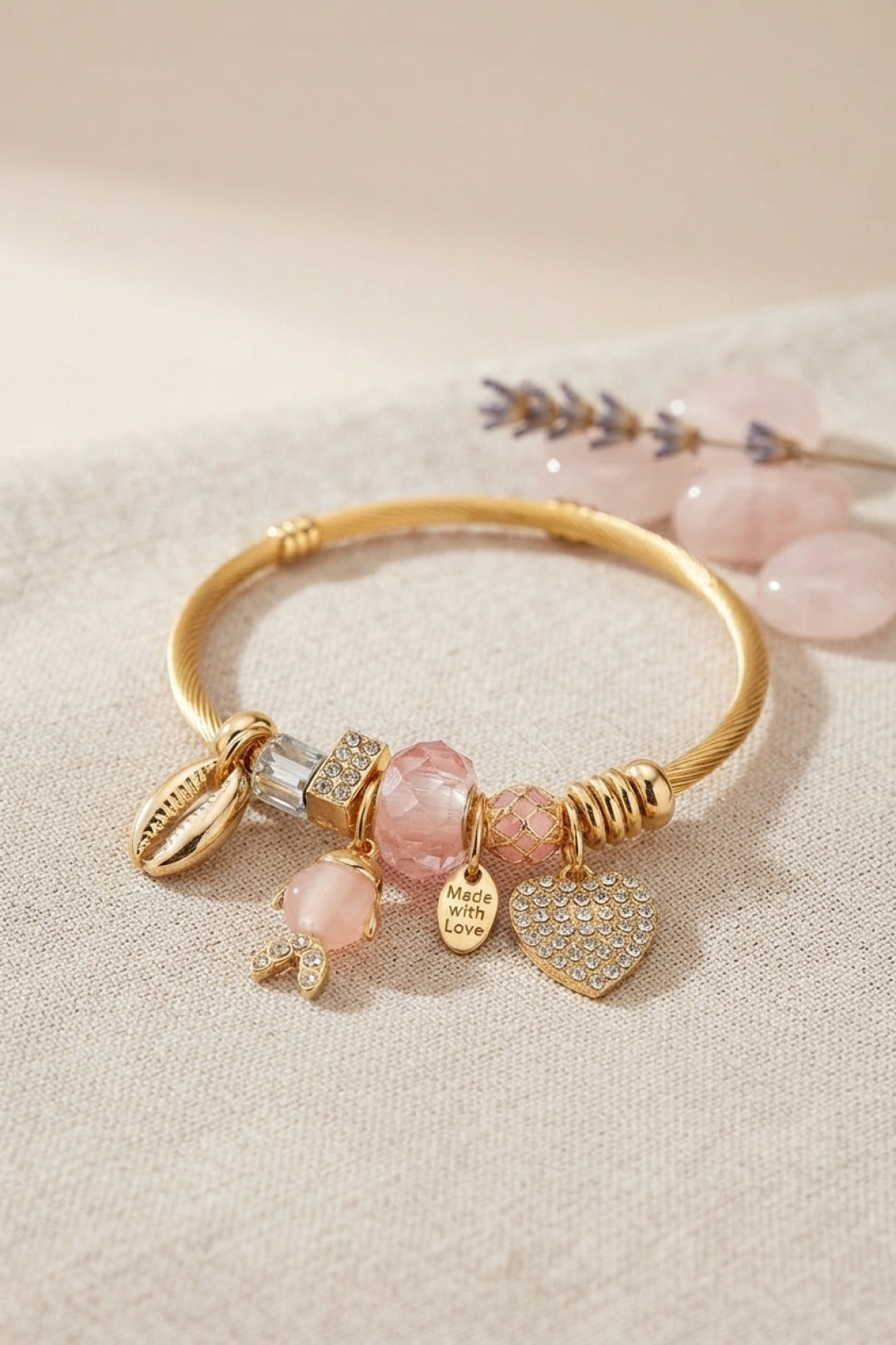 Pembe Balık Model Gold Renk Charmlı Bileklik