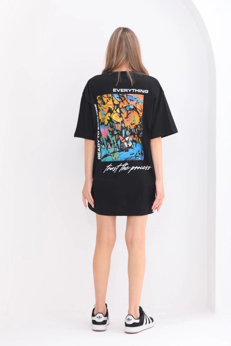 kadın  Bisiklet Yaka Baskılı Oversize T-Shirt - Siyah