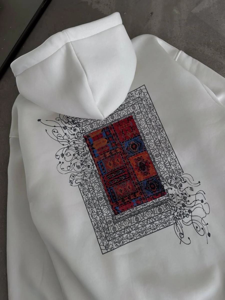 Kadın Kapüşonlu Kanguru Cepli Sweatshirt 3 İplik Pamuklu Baskılı Hoodie - Beyaz