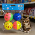4&apos;lü Çıngıraklı Top Kedi Oyuncağı