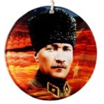 Kalpaklı Atatürk 15 Santimetre Füzyon Cam Duvar Süsü - Görsel 2