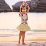 Yetişkin Çocuk Hawaii Parti Seti - 40 cm Naturel Etek + Çiçek Aksesuarlar (5 Parça) - Görsel 2