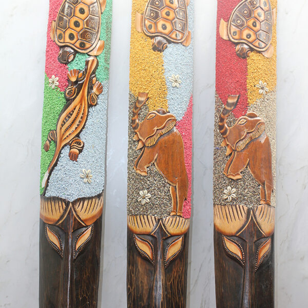 Ahşap Duvara Asmalı 1 Metre Maske