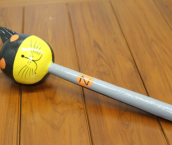 Ahşap Kedili Batman Marakas Tekli