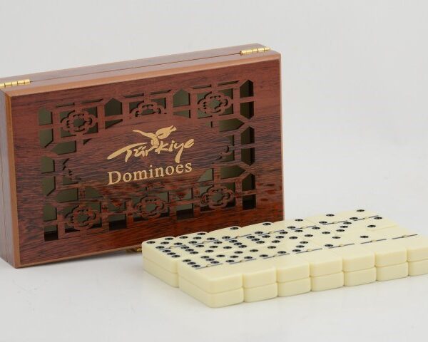 Ahşap Kutulu Domino Oyunu