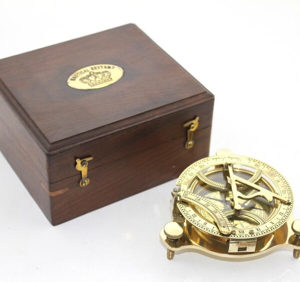 Ahşap Kutulu Pirinç Pusula Model 11