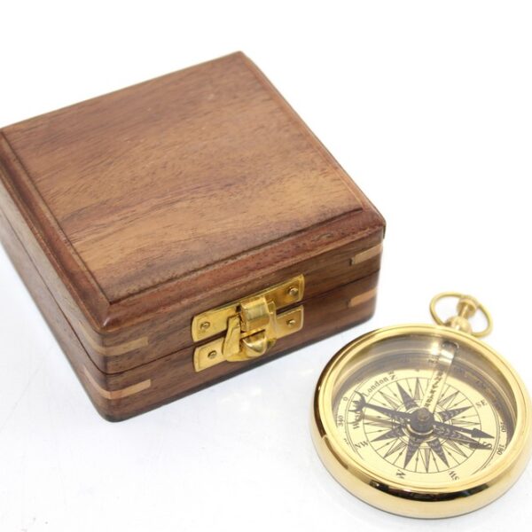 Ahşap Kutulu Pirinç Pusula Model 3