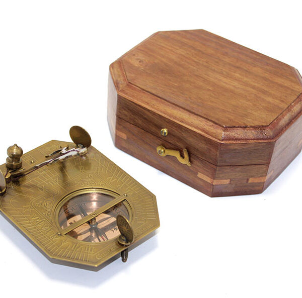 Ahşap Kutulu Pirinç Pusula Model 6