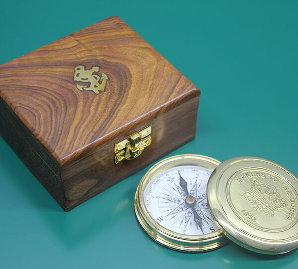 Ahşap Kutulu Pirinç Pusula Model 9