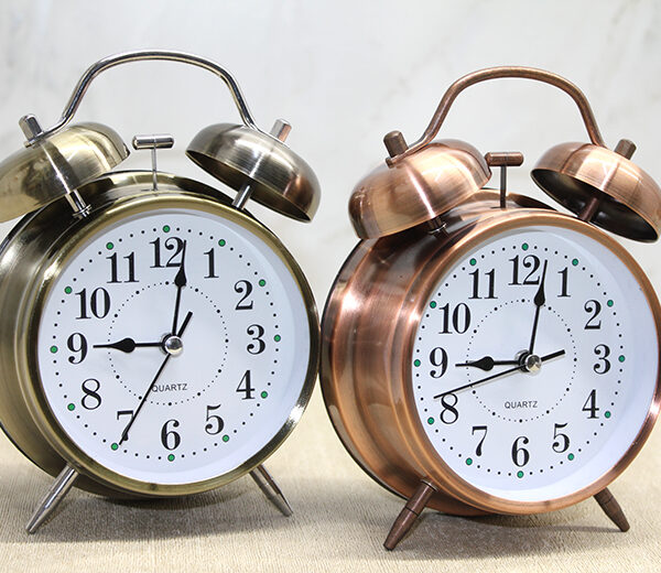 Antik Metal Çalar Saat Model 2