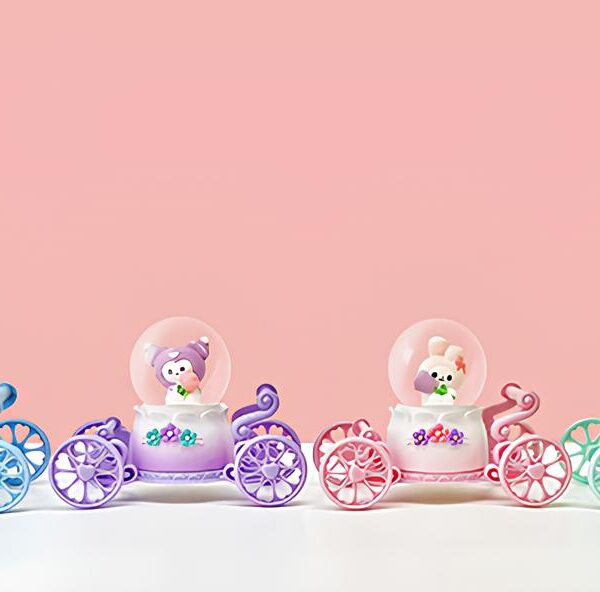 Arabalı Kuromi Serisi Kar Küresi