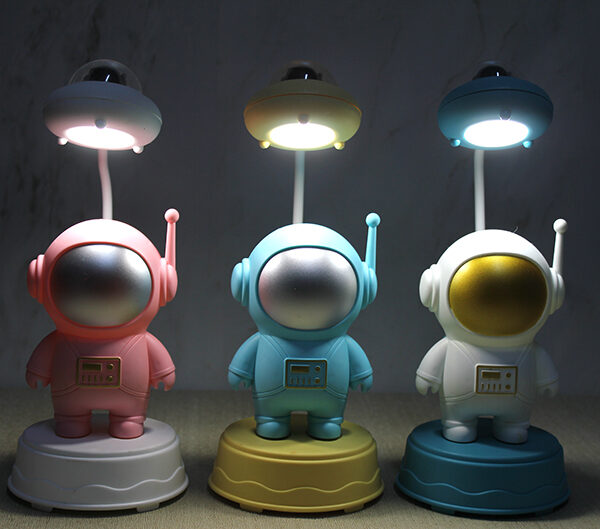 Astronot Masa Lambası