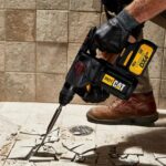 CAT DX21 18Volt 4.0Ah 2.2J Li-ion Çift Akülü Şarjlı Kömürsüz Profesyonel SDS-Plus Pnömatik Kırıcı/Delici - Görsel 4