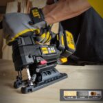 CAT DX51B 18Volt Kömürsüz Profesyonel Dekupaj Testere (Akü Dahil Değildir) - Görsel 3
