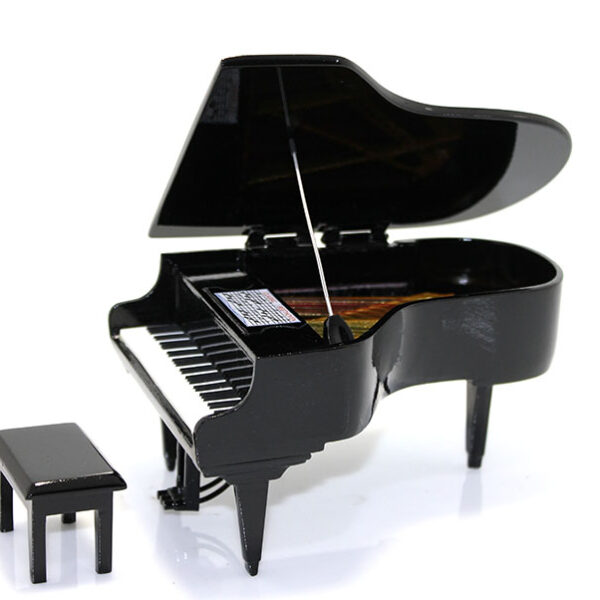 Dekoratif Piyano