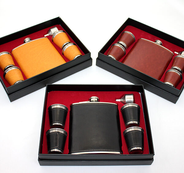 Derili 4 Shot Bardaklı Matara Seti