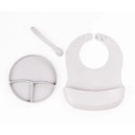 Gri 3’lü Silikon Yemek Seti – Önlük + Diş Kaşıyıcılı Kaşık + Vakumlu Tabak