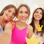 Gümüş Kristal Taşlı Happy Birthday Tacı - Görsel 2