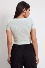 Kadın Beyaz Yuvarlak Yaka Yarım Kol Crop Top Bluz - Görsel 3