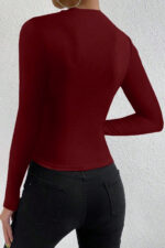 Kadın Bordo Belden ve Boyundan Büzgü Detaylı Uzun Kollu Bluz - Görsel 4