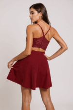 Kadın Bordo İp Askılı, Sırtı ve Göğsü Dantel Detaylı Şık Gecelik – Modern ve Şık Tasarım - Görsel 2