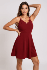 Kadın Bordo İp Askılı, Sırtı ve Göğsü Dantel Detaylı Şık Gecelik – Modern ve Şık Tasarım - Görsel 3