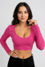 Kadın Fuşya Uzun Kol Kare Yaka Crop Top Bluz – Şık, Rahat ve Kolay Kombinlenebilir