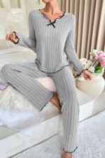 Kadın Gri Çizgili Uzun Kollu Fiyonk Detaylı Pijama Takımı Rahat Mevsimlik - Görsel 5