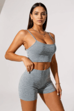 Kadın Gri Melanj Şortlu Kaşkorse Gecelik Takım – Modern, Konforlu ve Günlük Kombinlere Uygun - Görsel 2