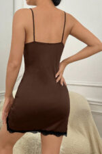 Kadın Kahverengi Göğsü ve Bacakları Dantelli Yırtmaçlı Şık Gecelik – Modern ve Şık Tasarım - Görsel 2