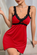 Kadın Kırmızı Dantel Asılı Fiyonk Detaylı Gecelik Takımı – Modern, Konforlu ve Günlük Kombinlere Uygun - Görsel 3