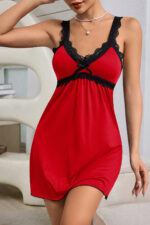 Kadın Kırmızı Dantel Asılı Fiyonk Detaylı Gecelik Takımı – Modern, Konforlu ve Günlük Kombinlere Uygun - Görsel 4