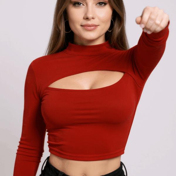 Kadın Kırmızı Göğüs Dekolteli Uzun Kollu Cut Out Crop Top Bluz – Şık, Rahat ve Kolay Kombinlenebilir