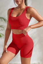 Kadın Kırmızı Kalın Askılı Yüksek Bel Şortlu Gecelik Takımı – Modern, Konforlu ve Günlük Kombinlere Uygun - Görsel 3