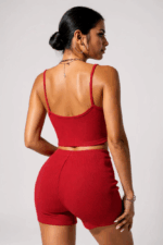 Kadın Kırmızı Şortlu Kaşkorse Gecelik Takım – Modern, Konforlu ve Günlük Kombinlere Uygun - Görsel 3