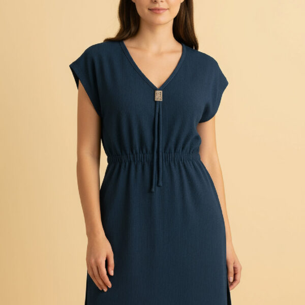 Kadın Lacivert Yanları Yırtmaçlı Tokalı V Yaka Mini Plaj Elbisesi