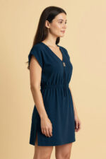 Kadın Lacivert Yanları Yırtmaçlı Tokalı V Yaka Mini Plaj Elbisesi - Görsel 2