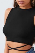 Kadın Siyah Çapraz Bağlamalı Crop Top Büstiyer – Modern ve Şık Tasarım - Görsel 4