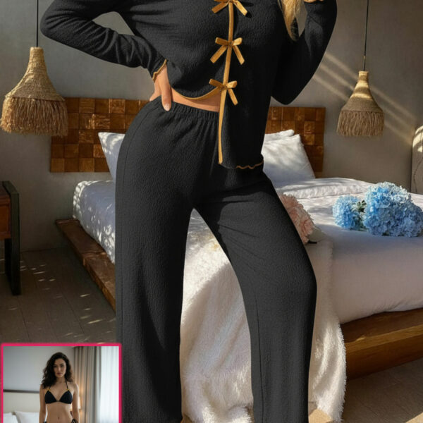 Kadın Siyah Fiyonklu İç Çamaşırı ve Uzun Kollu V Yaka Pijama Takımı 4&apos;lü Set